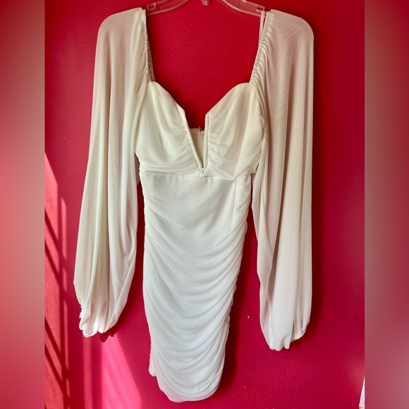 Selfie Leslie Dresses & Skirts - Selfie Leslie White Dress